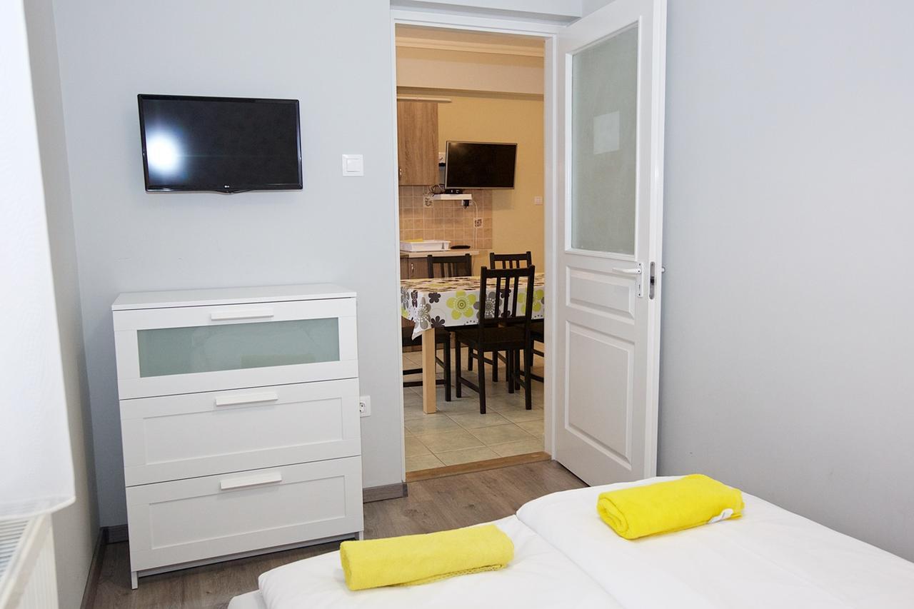 Zoli Apartmanok-Timi Koelcsey 34-36 Hajduszoboszlo Bagian luar foto